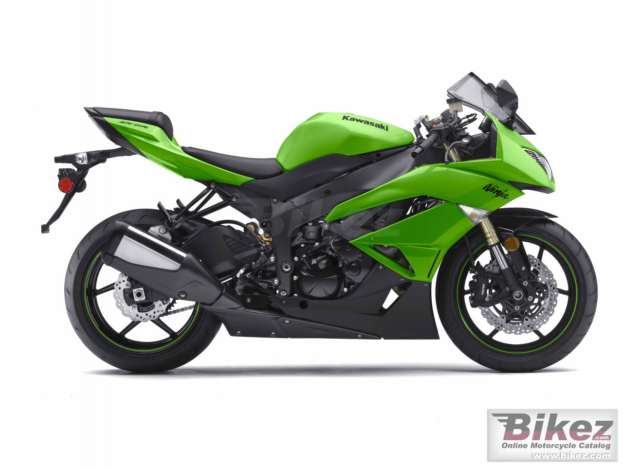 Big Kawasaki ninja zx-6r picture and wallpaper from Bikez.com